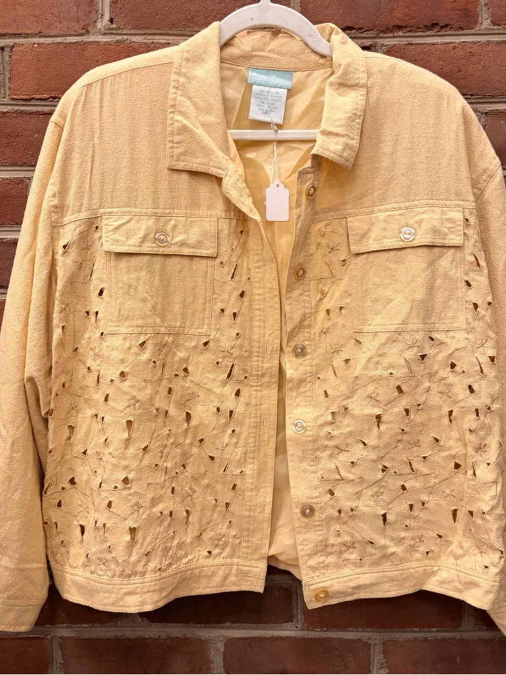 Early 2000’s 220 Hickory butter yellow 100% silk cutout button down shirt